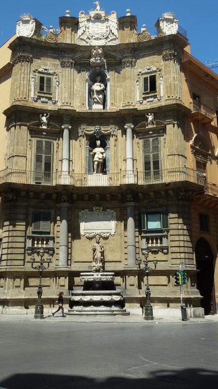 Quattro Canti Valu Palermo Quarto foto
